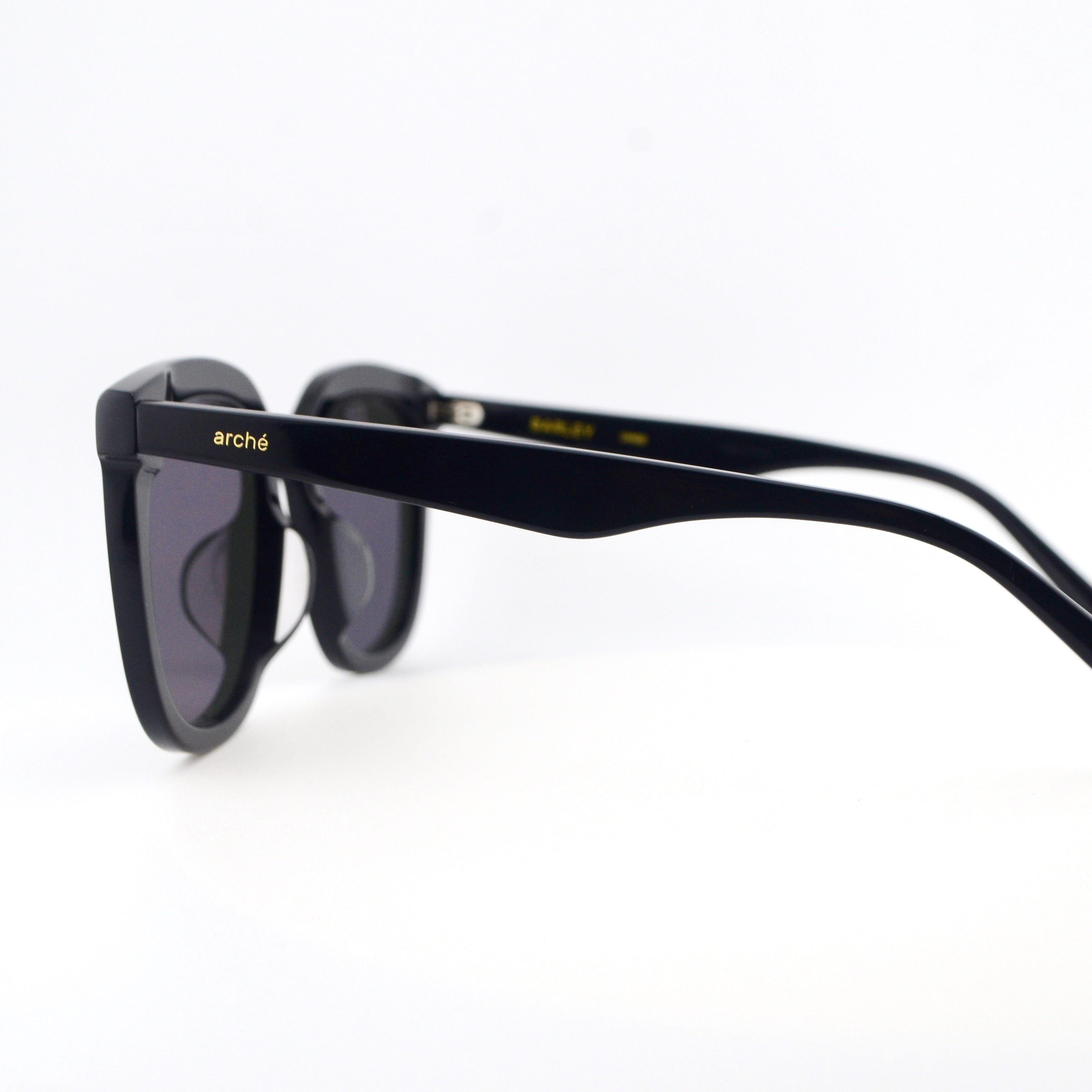 Barley | Black - Black