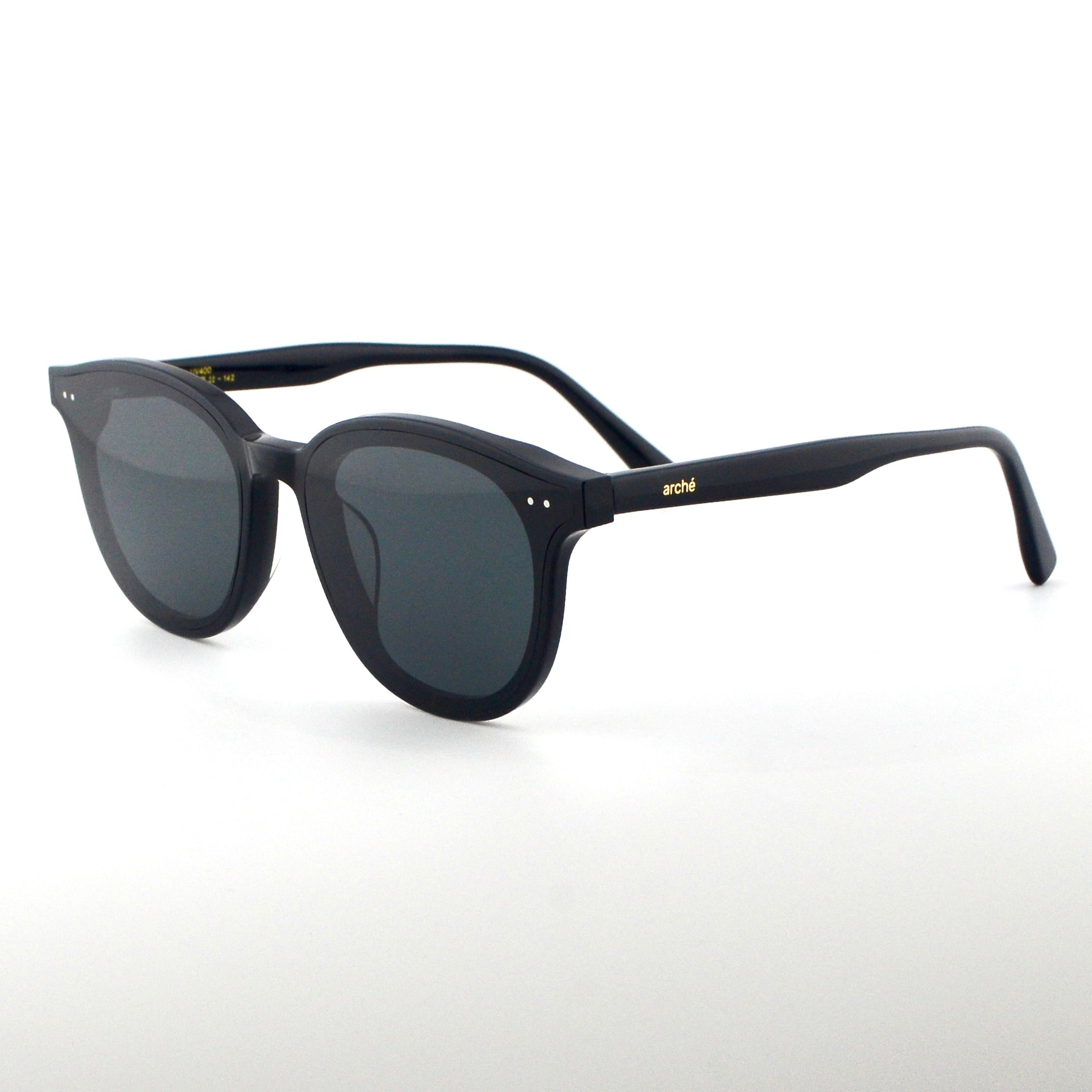 Basil | Black - Black