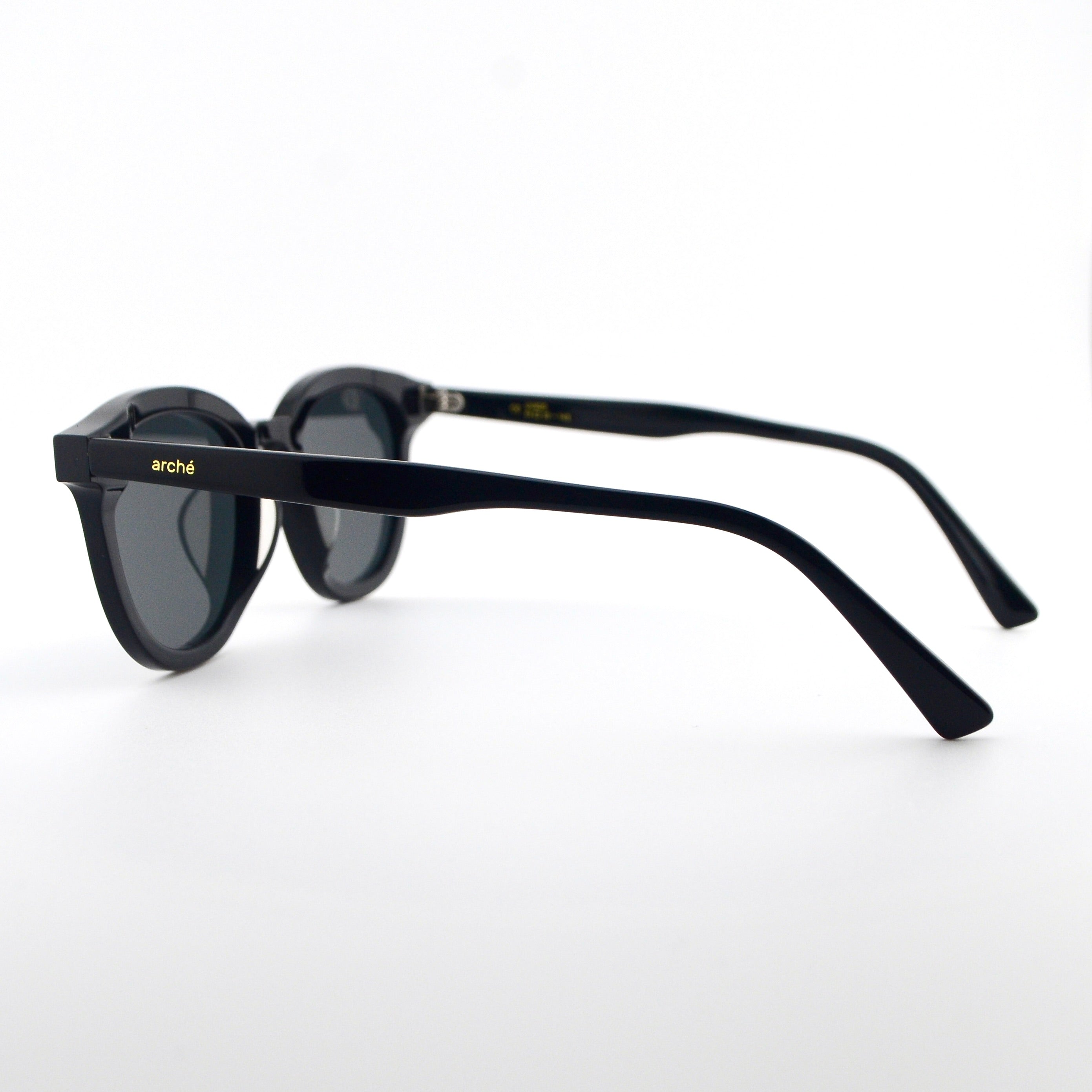 Basil | Black - Black