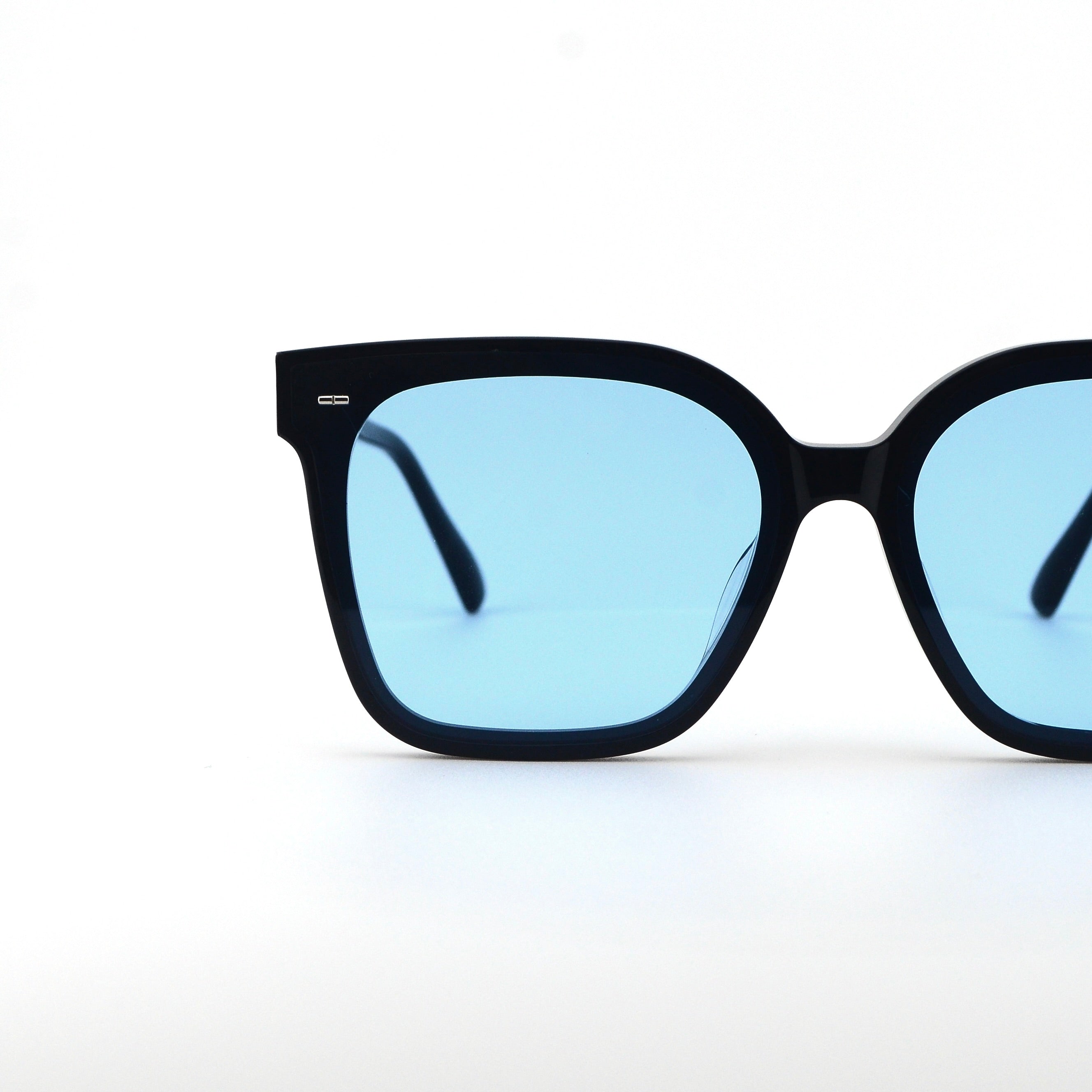 Brucey | Black - Blue