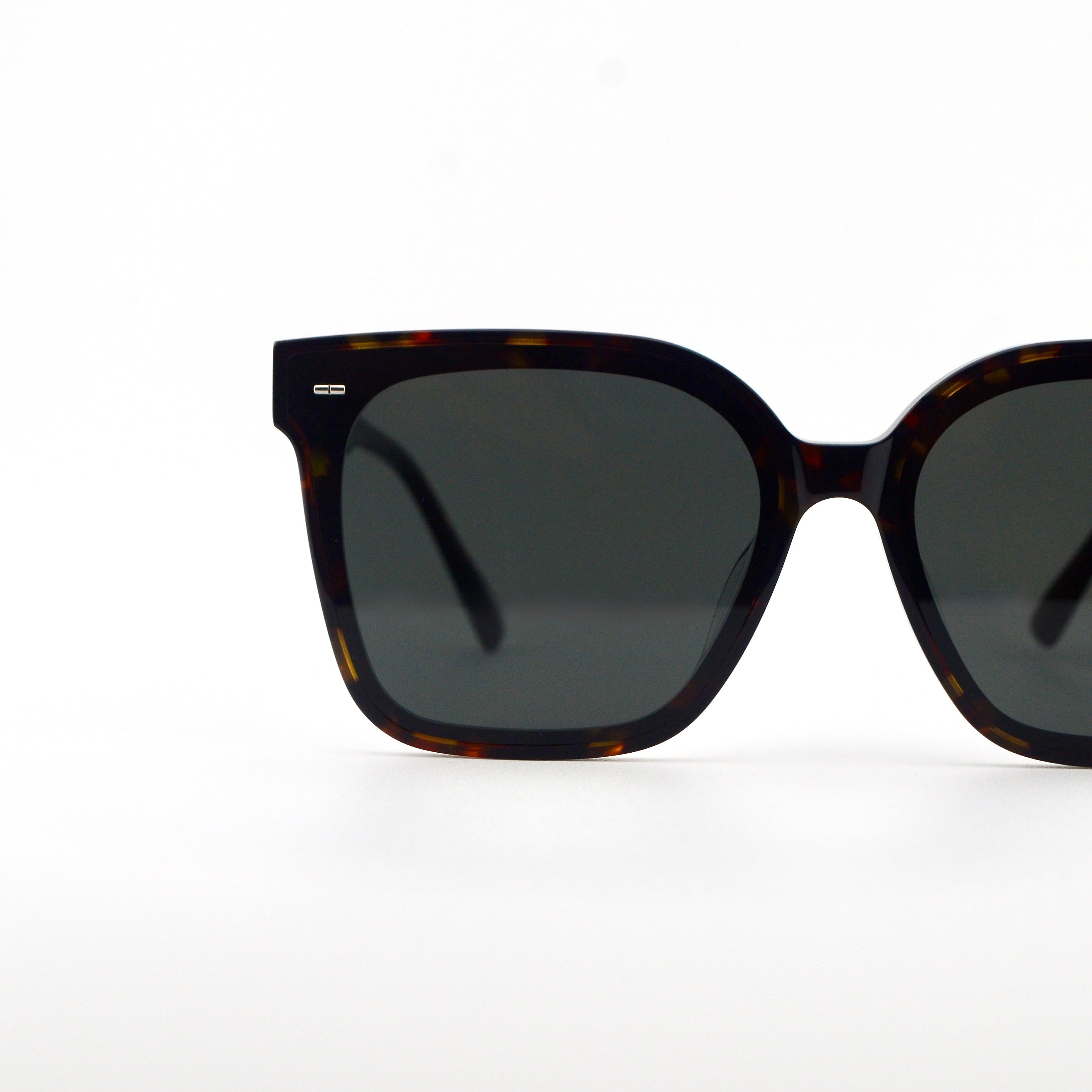 Brucey | Tortoiseshell - Black