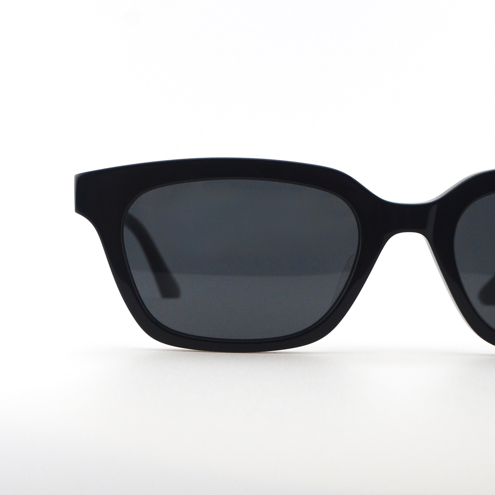 Lola | Black - Black