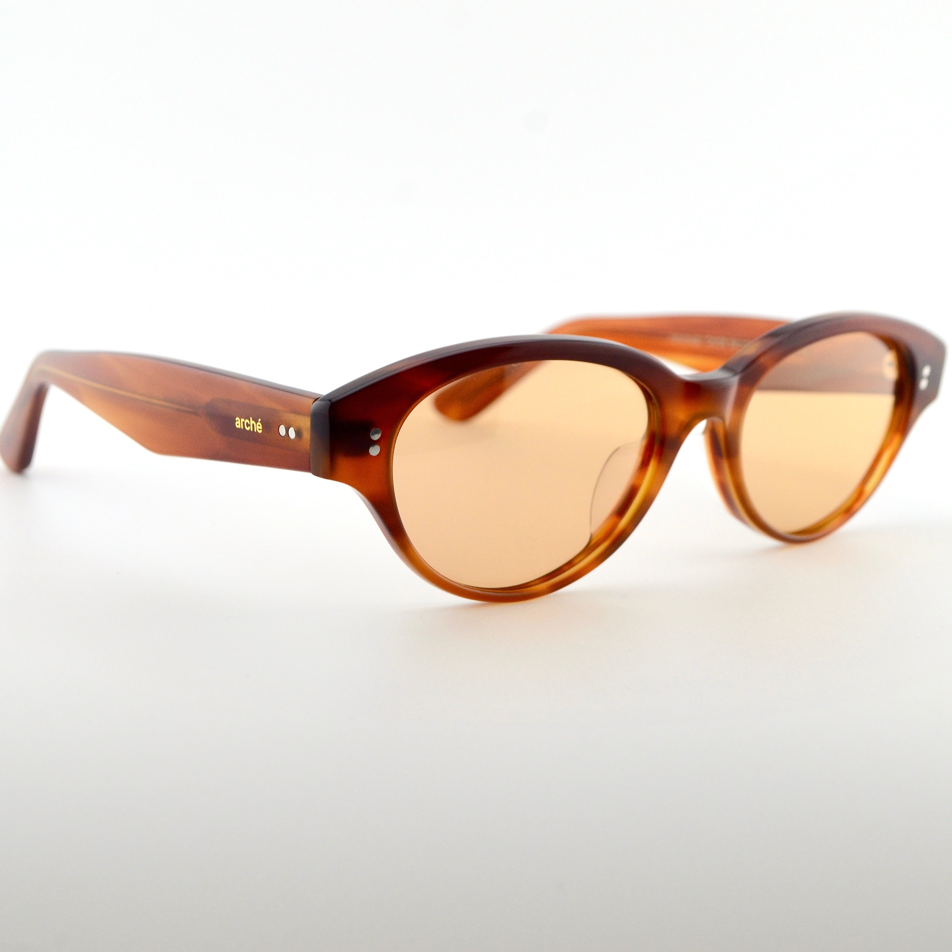 Russ | Brown - Light Brown