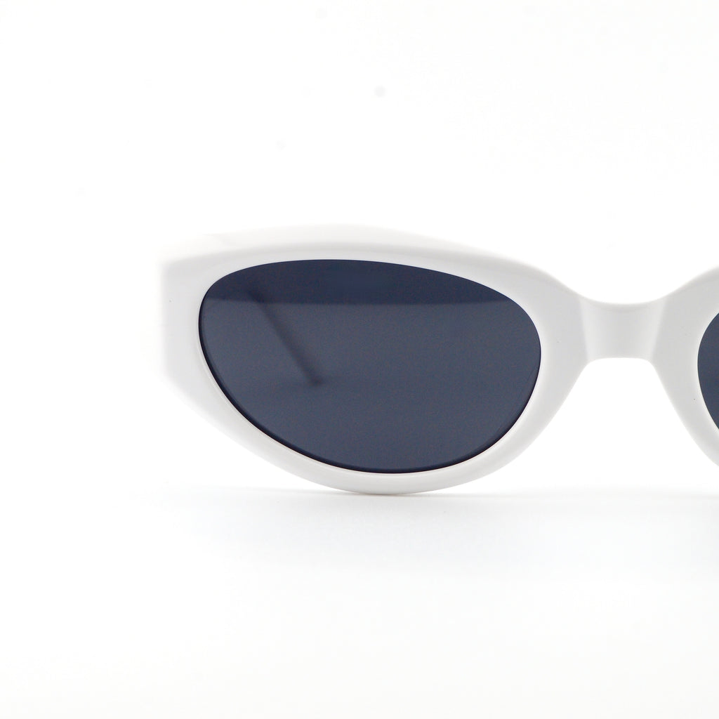 スタン | ホワイト - ブラック