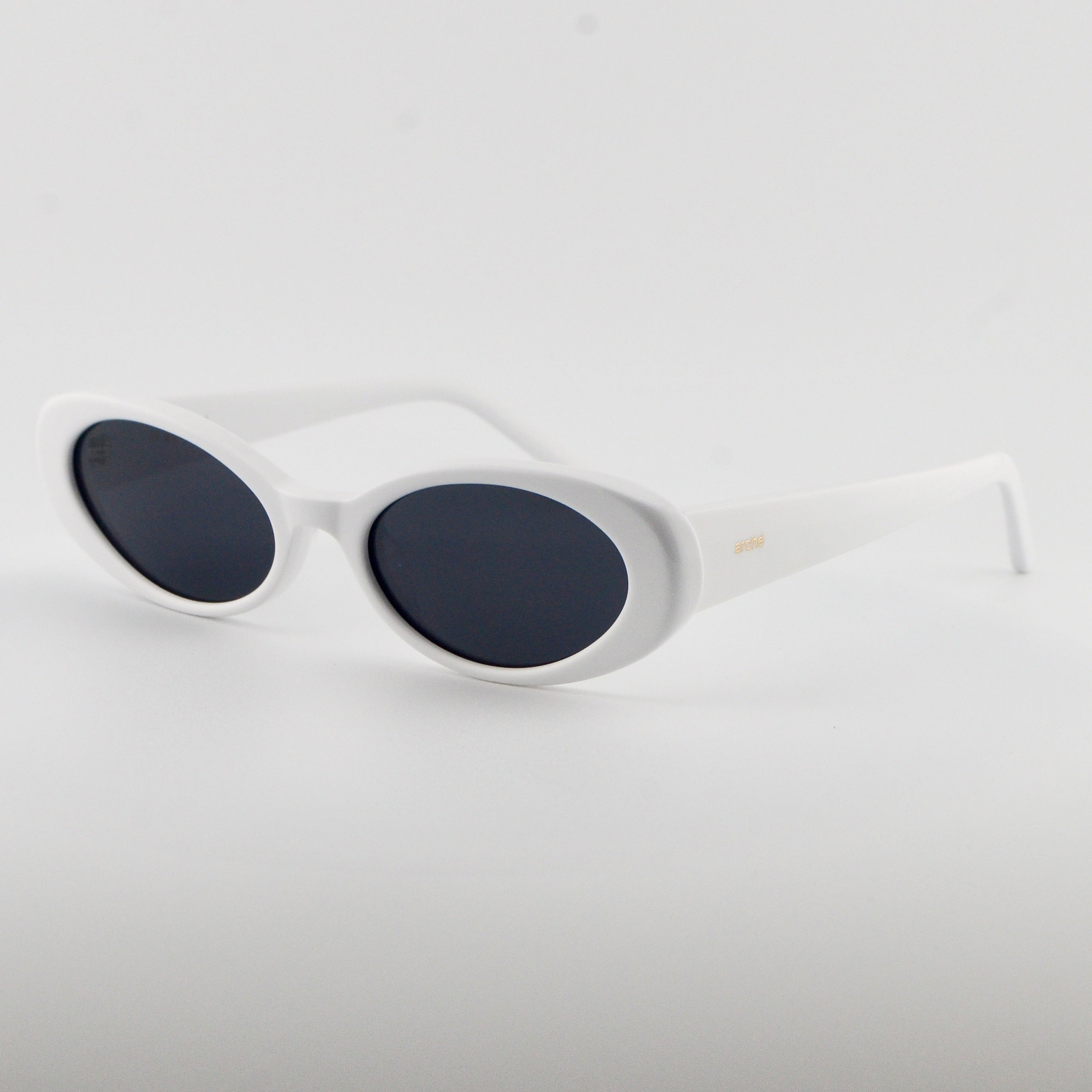 Thea | White - Black